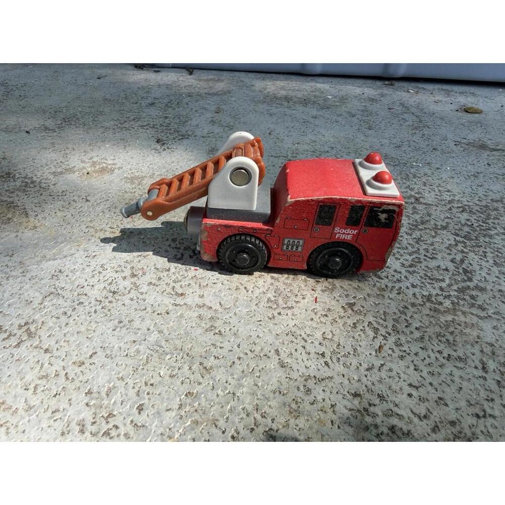 Thomas & Friends Wooden Railway Hook & Ladder Fire Engine Train